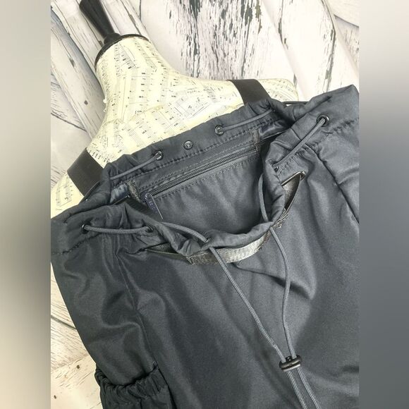 Beyond Yoga Convertible Gym Bag in Black - Picture 10 of 11